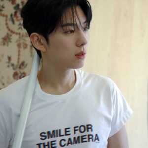 Smile For The Camera Kihyun Monsta X T-Shirt