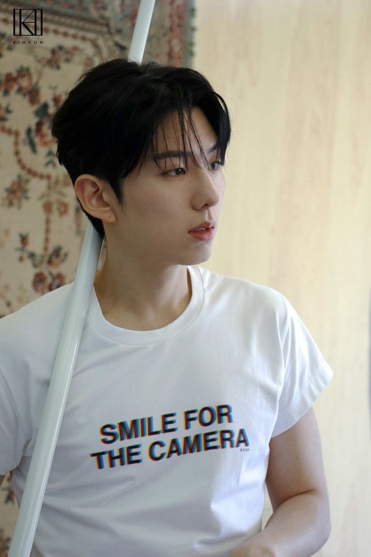 Smile For The Camera Kihyun Monsta X T-Shirt Smile For The Camera Kihyun Monsta X T-Shirt