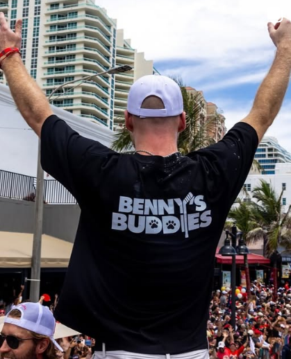 Benny Buddies T-Shirt Benny Buddies T-Shirt